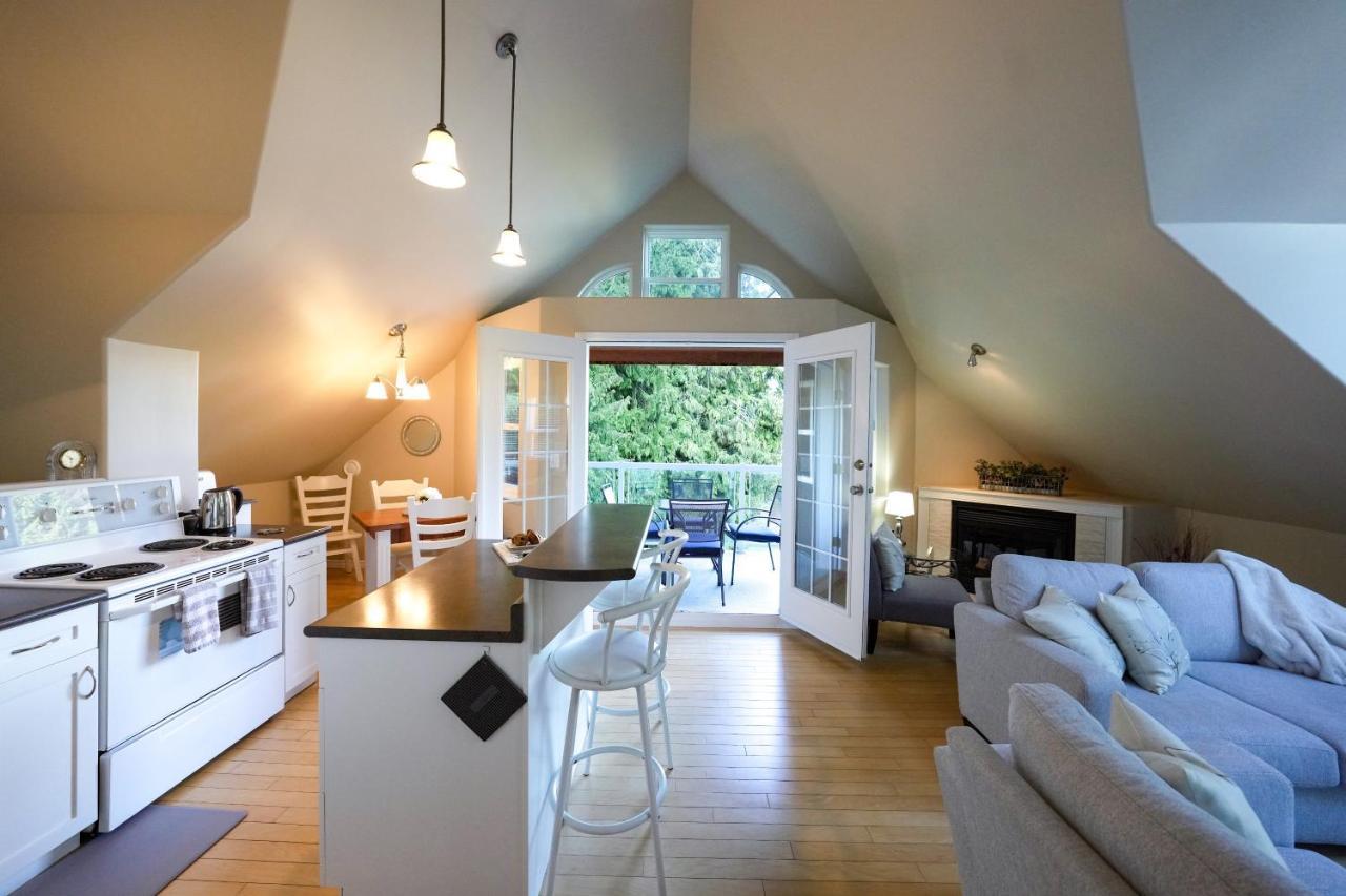 Sea And Cedar Retreat-A Home In A Tranquil Setting Cowichan Bay Exterior foto